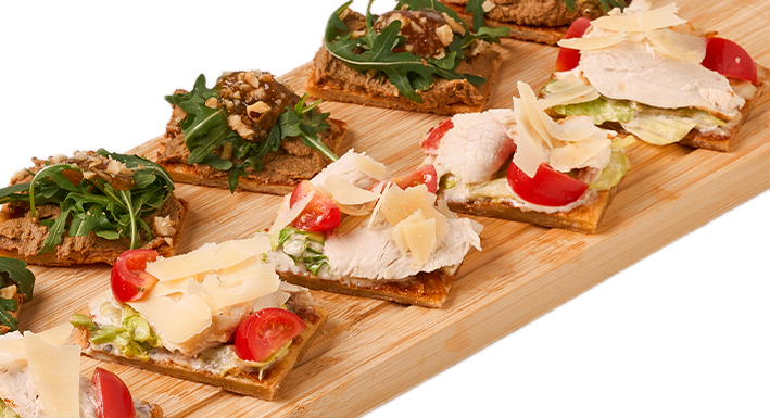 Брускетты на круассане "Цезарь" и "Паштет"